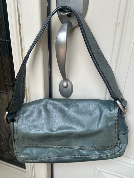 Fossil Handbags - FOSSIL Vintage Distressed Green/Teal Leather Flap Shoulder Bag ZB2393 Y2K